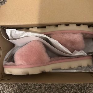 Ugg slides